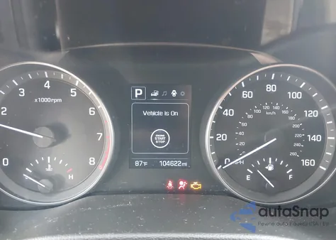 2017 Hyundai Elantra Limited z USA, uszkodzony, nr VIN 5NPD84LFXHH115592